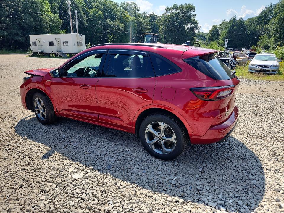 Photo 2 from auction – 2023 FORD ESCAPE with VIN 1FMCU9MN3PUA52264