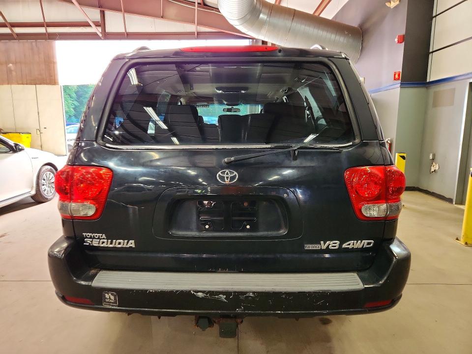 Photo 6 from auction – 2005 TOYOTA SEQUOIA with VIN 5TDBT44A25S251648