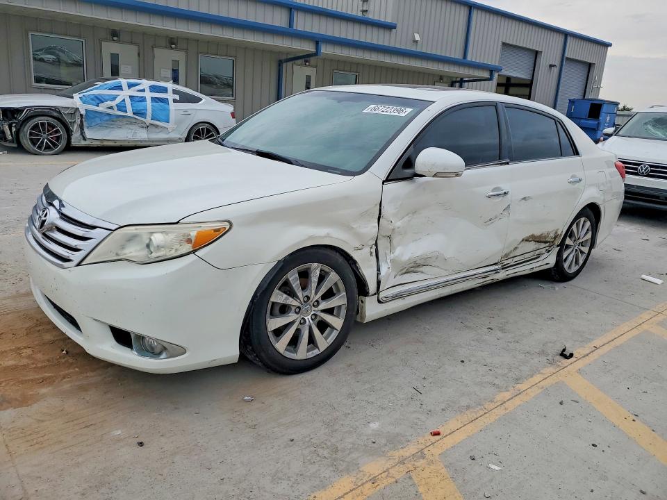 2011 TOYOTA AVALON - Търг №66722396