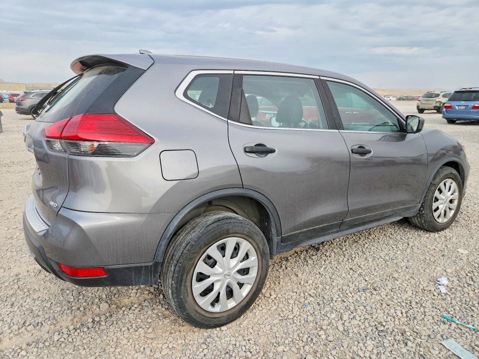 Photo 3 from auction – 2017 NISSAN ROGUE with VIN JN8AT2MVXHW251893