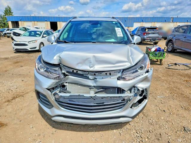 Photo 5 from auction – 2019 CHEVROLET TRAX with VIN KL7CJLSB2KB960693