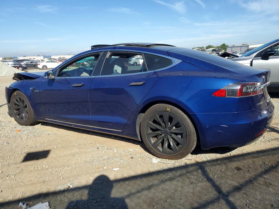 صورة رقم 2 من المزاد - 2018 TESLA MODEL S مع VIN 5YJSA1E25JF276702
