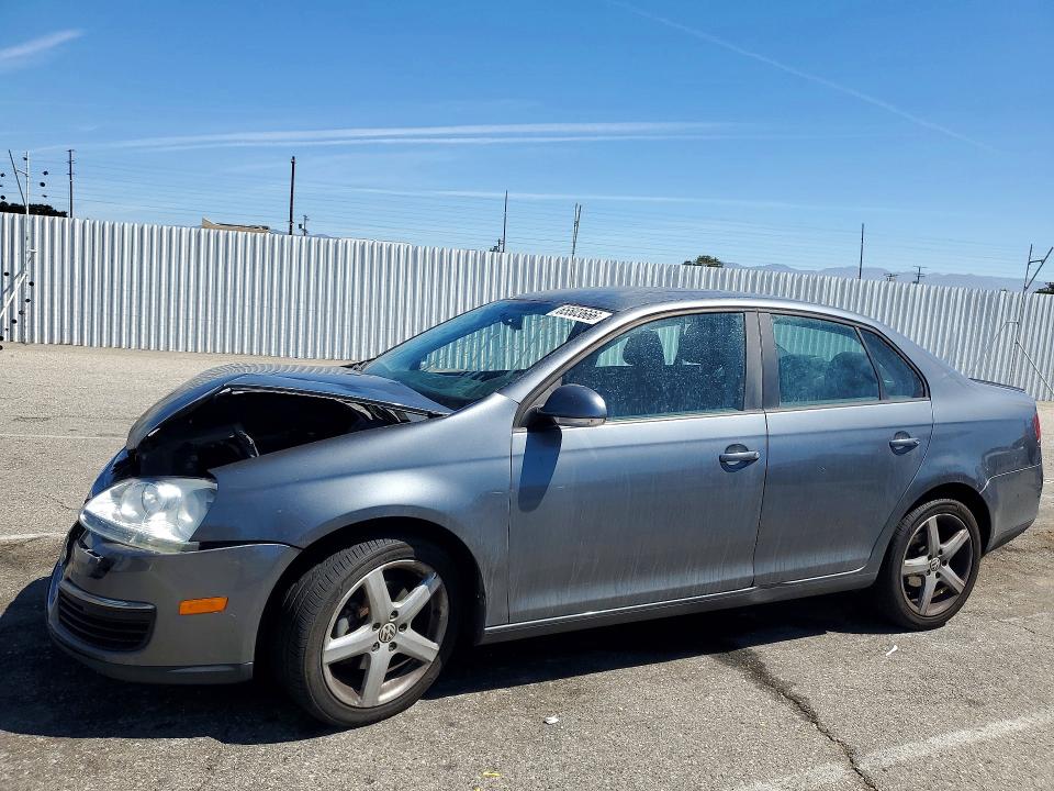 2010 VOLKSWAGEN JETTA - Търг №65503666