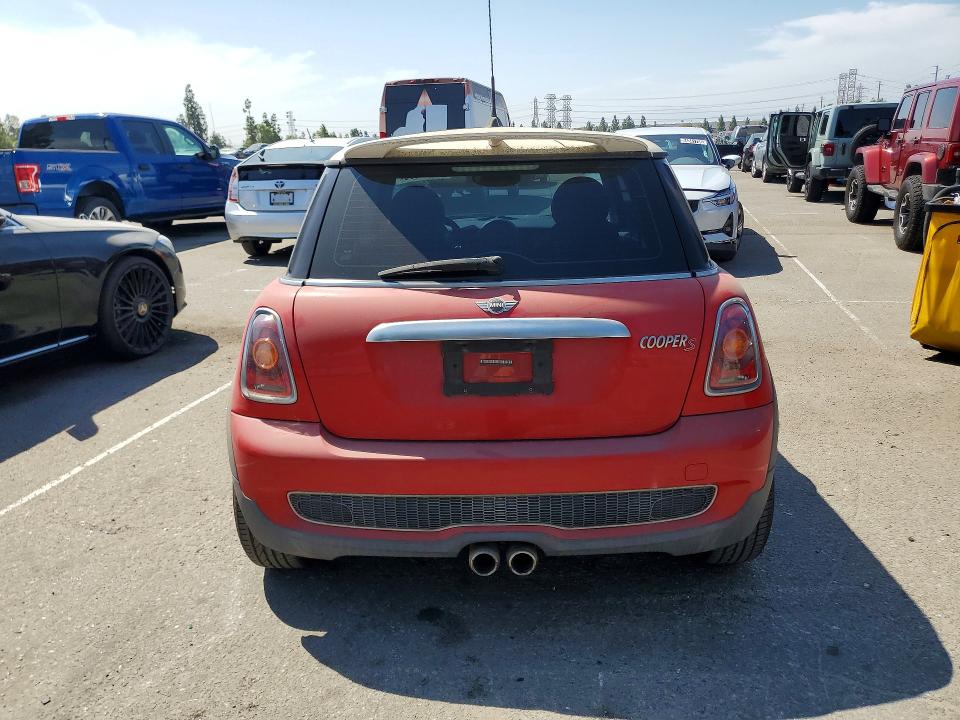 Photo 6 from auction – 2009 MINI COOPER with VIN WMWMF73569TT97366