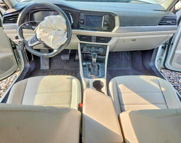 Photo 8 from auction – 2024 VOLKSWAGEN JETTA with VIN 3VW7M7BU3RM054248