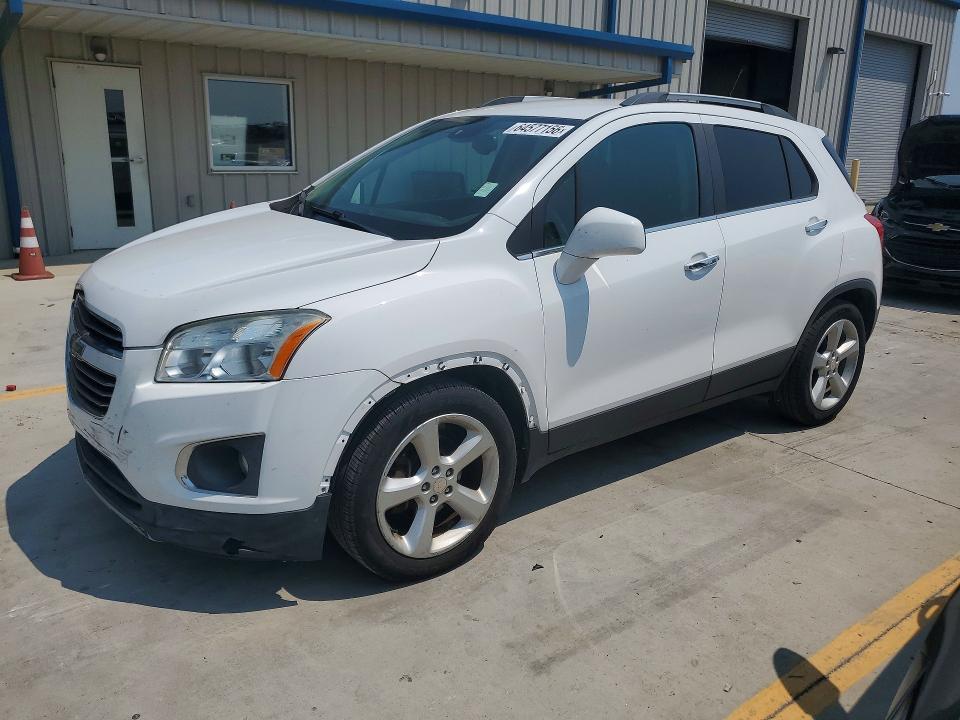 CHEVROLET TRAX 2016 with VIN 3GNCJMSB2GL204738 - Photo from auction