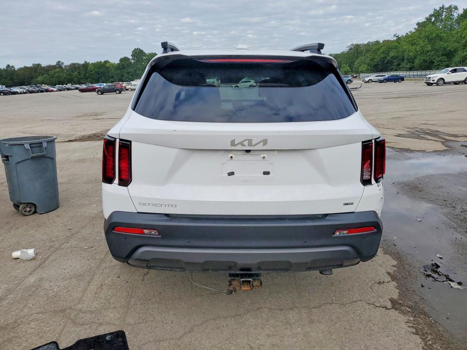 Photo 6 from auction – 2023 KIA SORENTO with VIN 5XYRHDLF4PG202058
