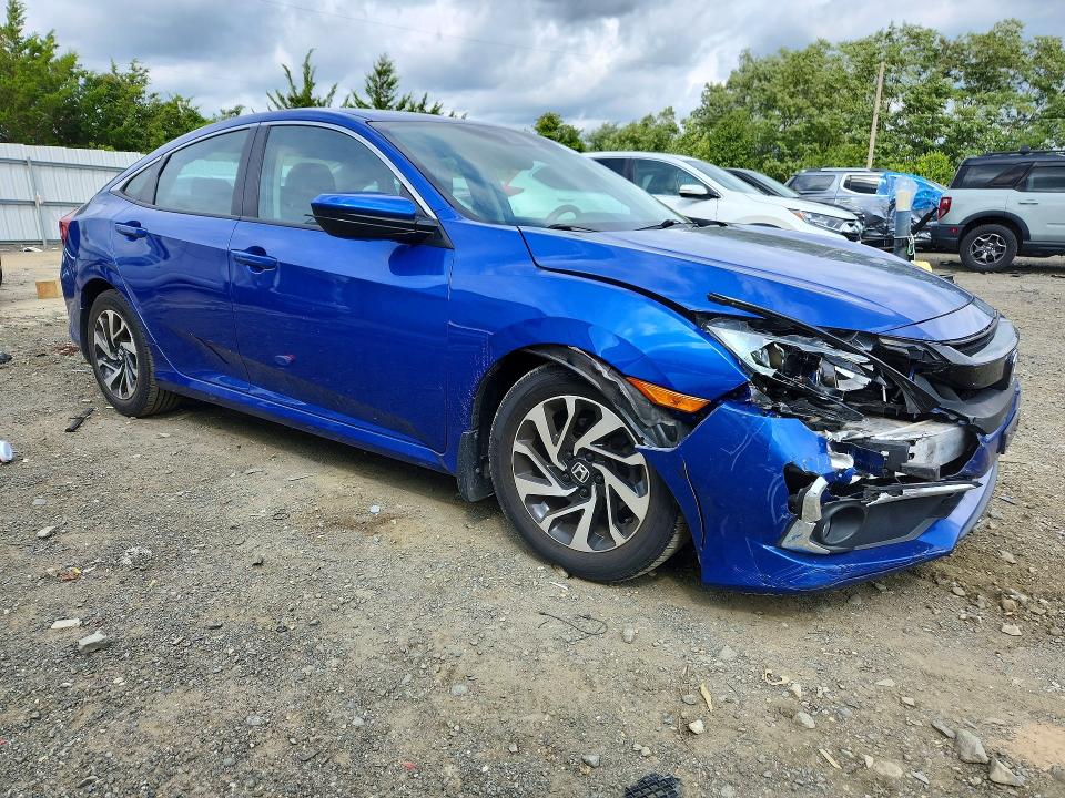 Photo 4 from auction – 2019 HONDA CIVIC with VIN 2HGFC2F60KH527318