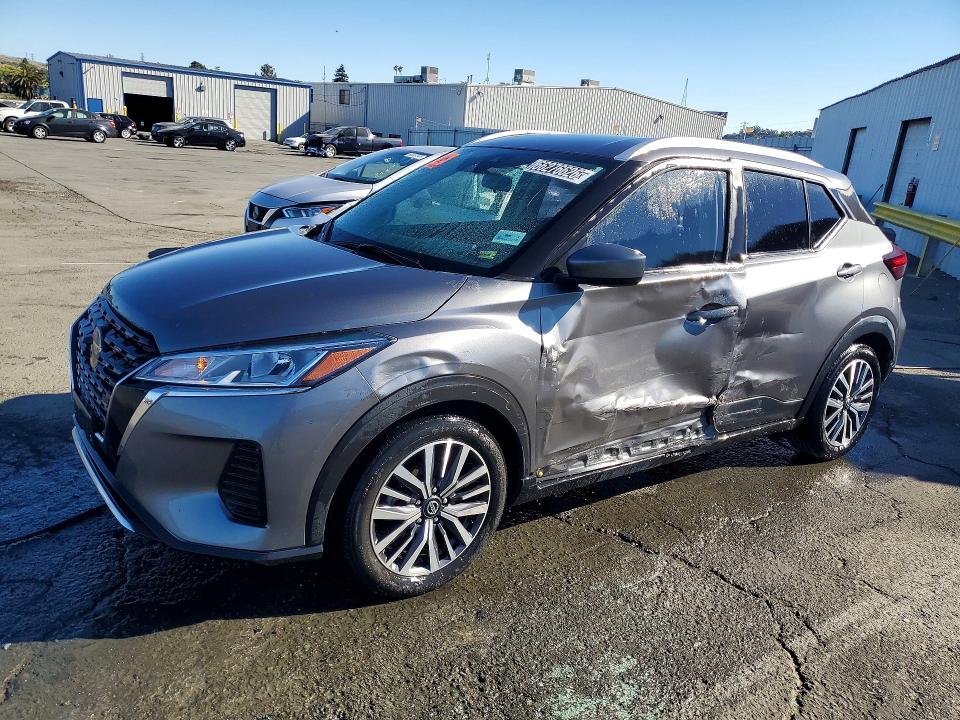 NISSAN KICKS 2021 with VIN 3N1CP5CVXML484770 - Photo from auction