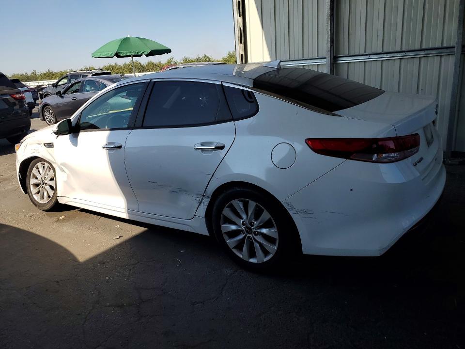 Photo 2 from auction – 2016 KIA OPTIMA with VIN 5XXGT4L37GG069618