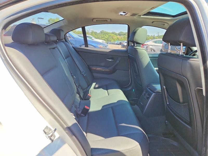 Photo 10 from auction – 2009 BMW 328 with VIN WBAPH73539E128222