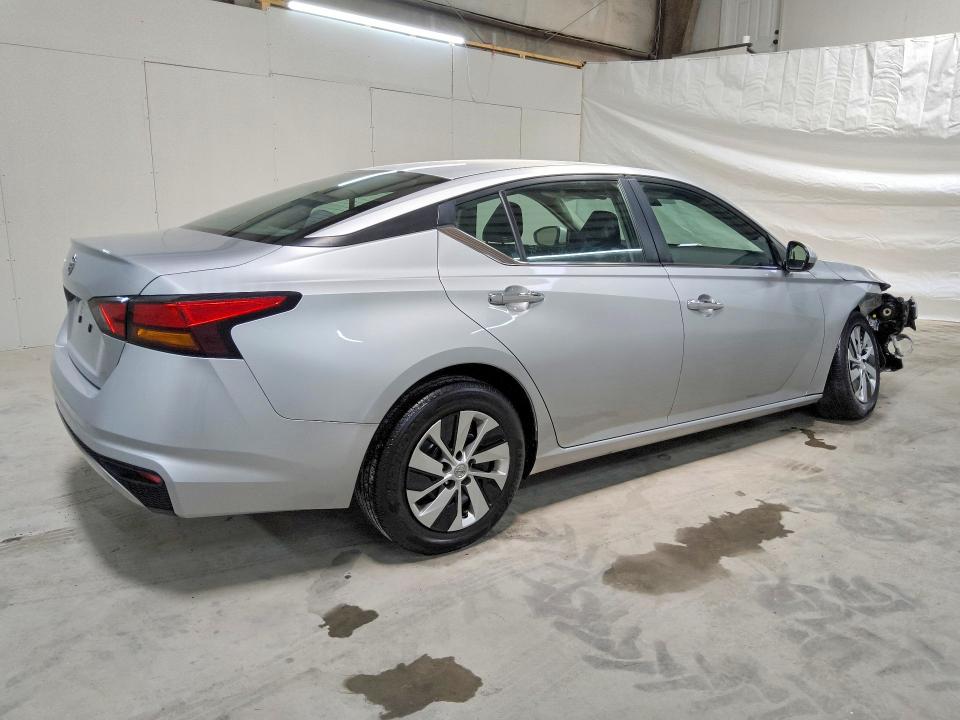 Photo 3 from auction – 2022 NISSAN ALTIMA with VIN 1N4BL4BV6NN393065