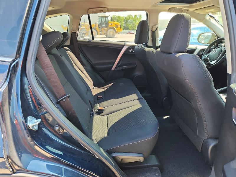 Photo 11 from auction – 2017 TOYOTA RAV4 with VIN JTMRFREV0HJ171111