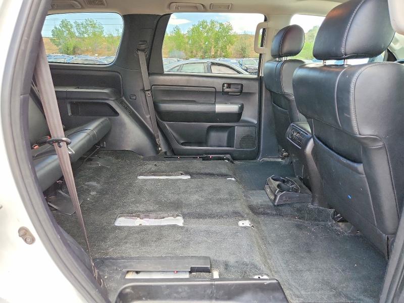 Photo 11 from auction – 2018 TOYOTA SEQUOIA with VIN 5TDBY5G14JS160264
