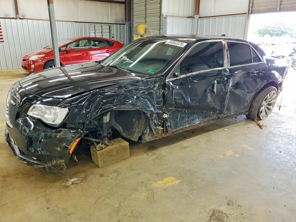 CHRYSLER 300C 2017 with VIN 2C3CCAEG4HH558557 - Photo from auction
