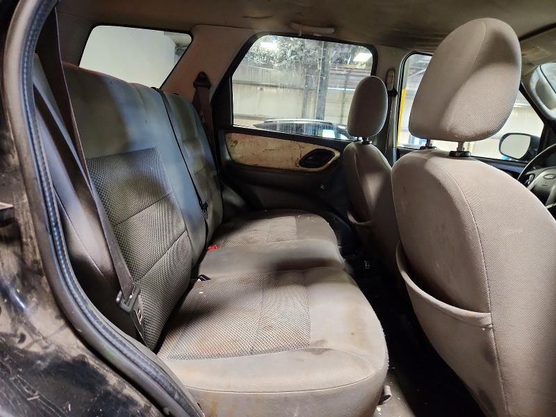Photo 10 from auction – 2005 FORD ESCAPE with VIN 1FMYU93115KB75641