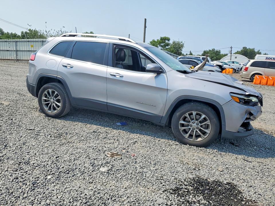 Photo 4 from auction – 2019 JEEP CHEROKEE with VIN 1C4PJLLBXKD201829