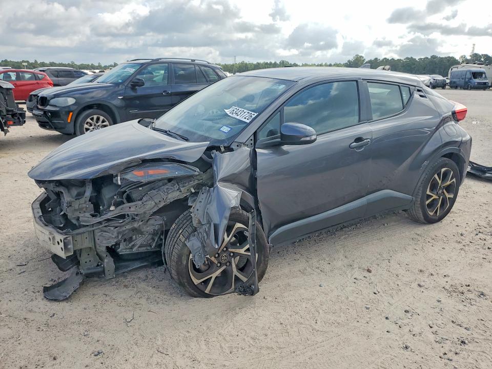 TOYOTA C-HR 2018 with VIN NMTKHMBX2JR033226 - Photo from auction