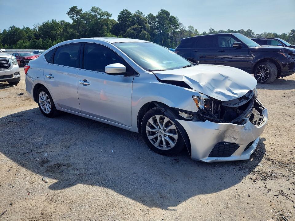Photo 4 from auction – 2017 NISSAN SENTRA with VIN 3N1AB7AP8HY332176