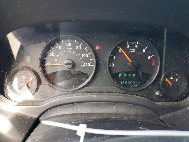 Photo 9 from auction – 2010 JEEP PATRIOT with VIN 1J4NF2GB2AD594845