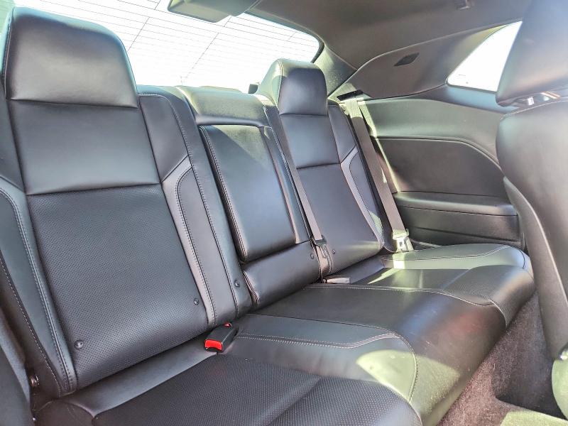 Photo 10 from auction – 2018 DODGE CHALLENGER with VIN 2C3CDZAG8JH111754