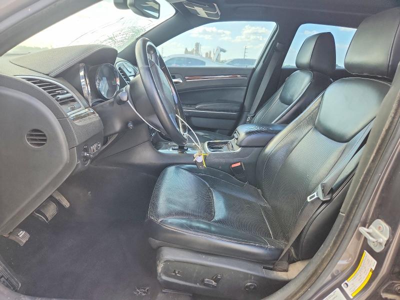 Photo 7 from auction – 2013 CHRYSLER 300C with VIN 2C3CCAEG5DH573255