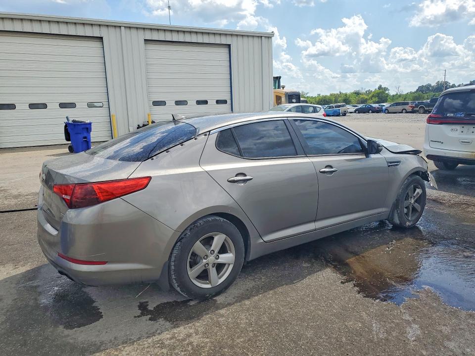 Photo 3 from auction – 2013 KIA OPTIMA with VIN 5XXGM4A75DG186838