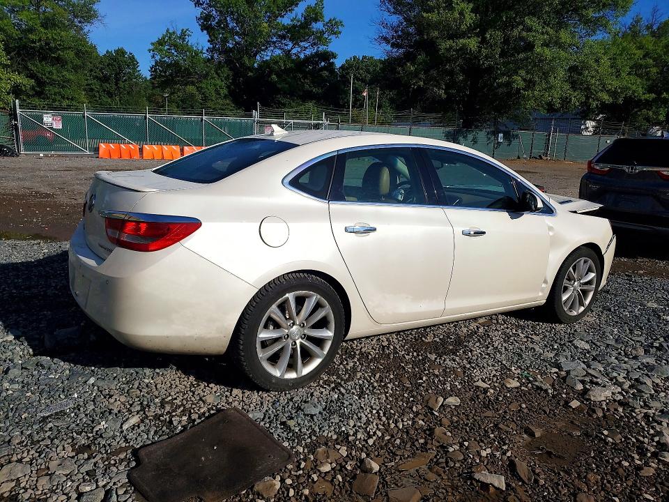 Photo 3 from auction – 2012 BUICK VERANO with VIN 1G4PS5SK6C4188603