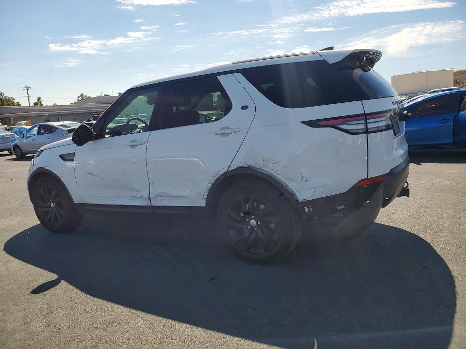 Photo 2 from auction – 2017 LAND ROVER DISCOVERY with VIN SALRGBBV3HA044239