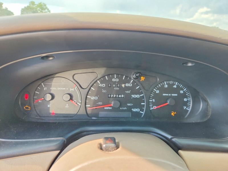 Photo 9 from auction – 2002 FORD TAURUS with VIN 1FAFP53U72G219474