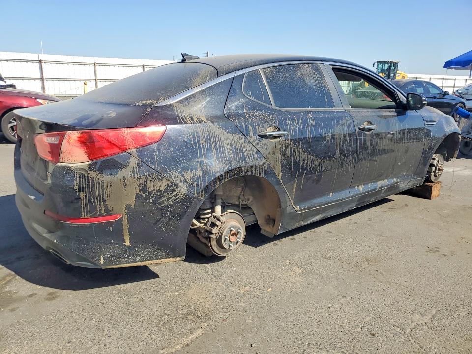 Photo 3 from auction – 2015 KIA OPTIMA with VIN 5XXGM4A72FG463903