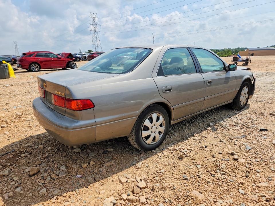 Photo 3 from auction – 2001 TOYOTA CAMRY with VIN 4T1BG22K91U020364