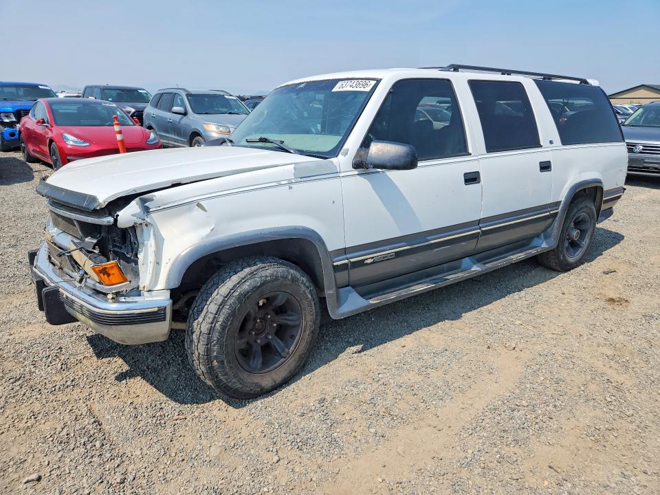 1999 CHEVROLET SUBURBAN - Търг №63743696
