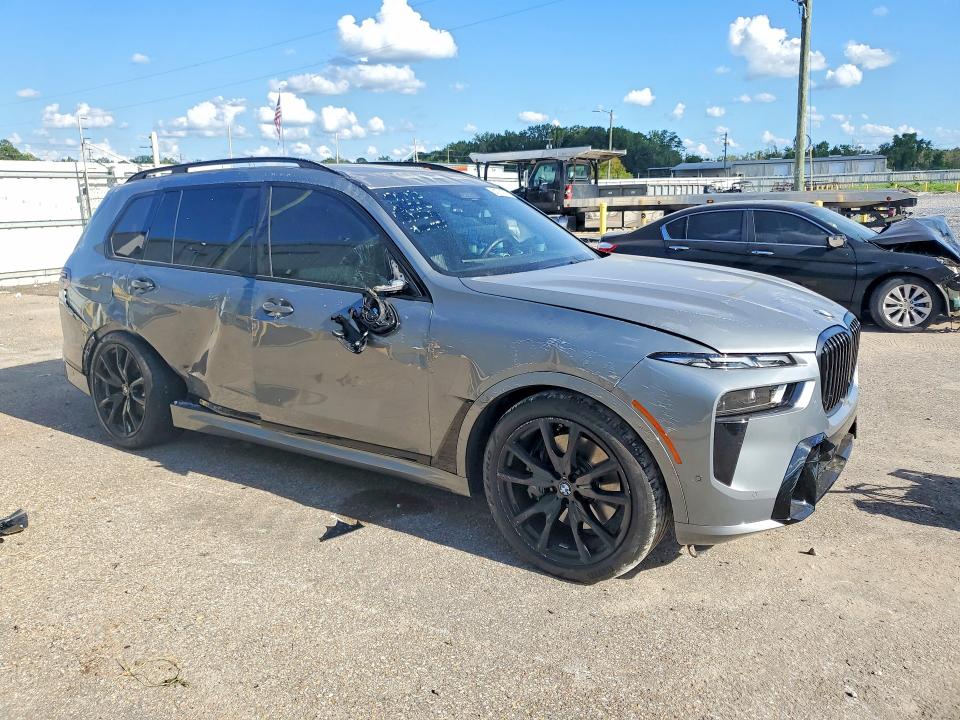Photo 4 from auction – 2024 BMW X7 with VIN 5UX23EM06R9U01213