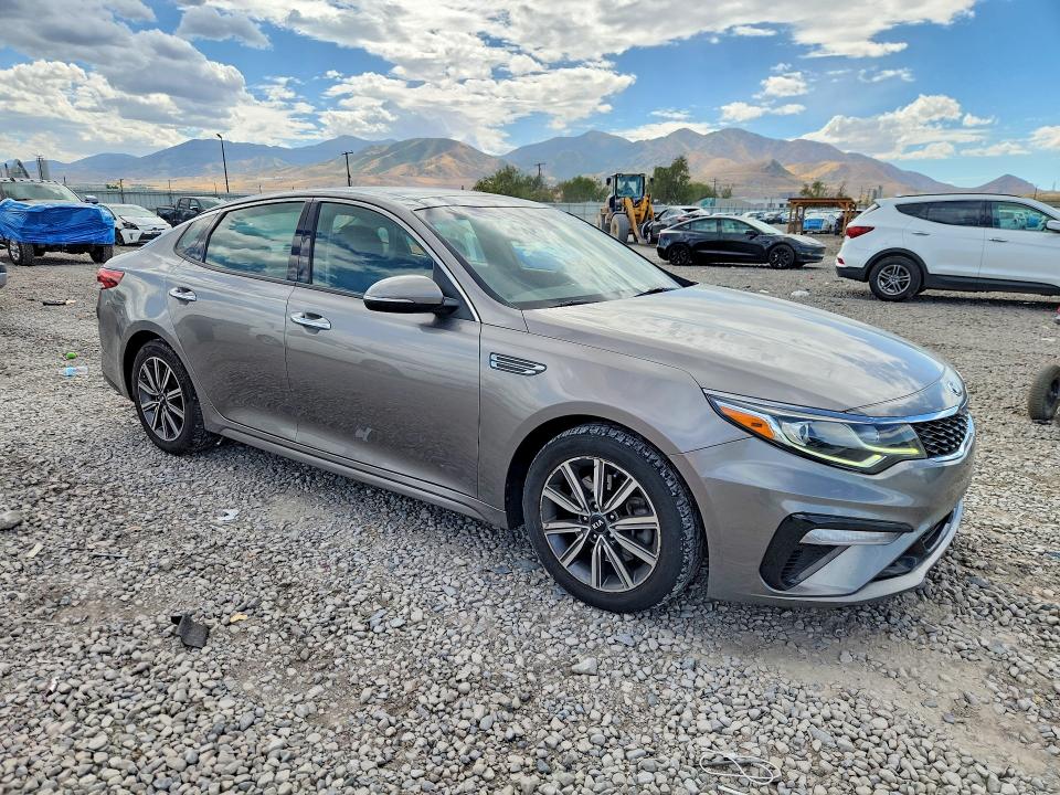 Photo 4 from auction – 2019 KIA OPTIMA with VIN 5XXGU4L10KG321911