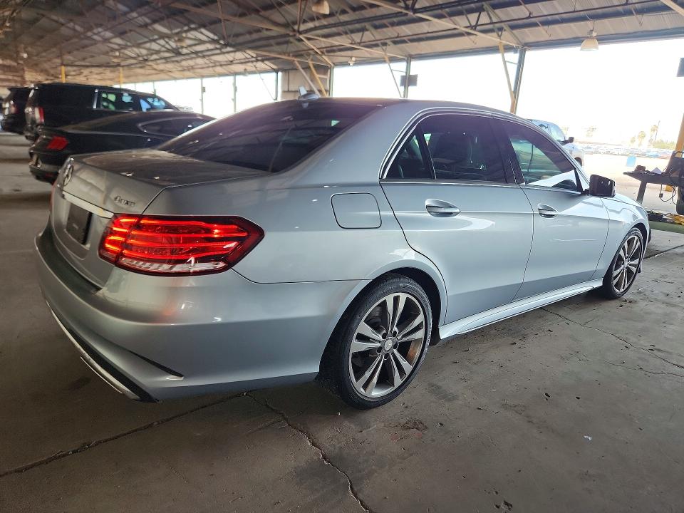 Photo 3 from auction – 2016 MERCEDES-BENZ E with VIN WDDHF8JB7GB230638