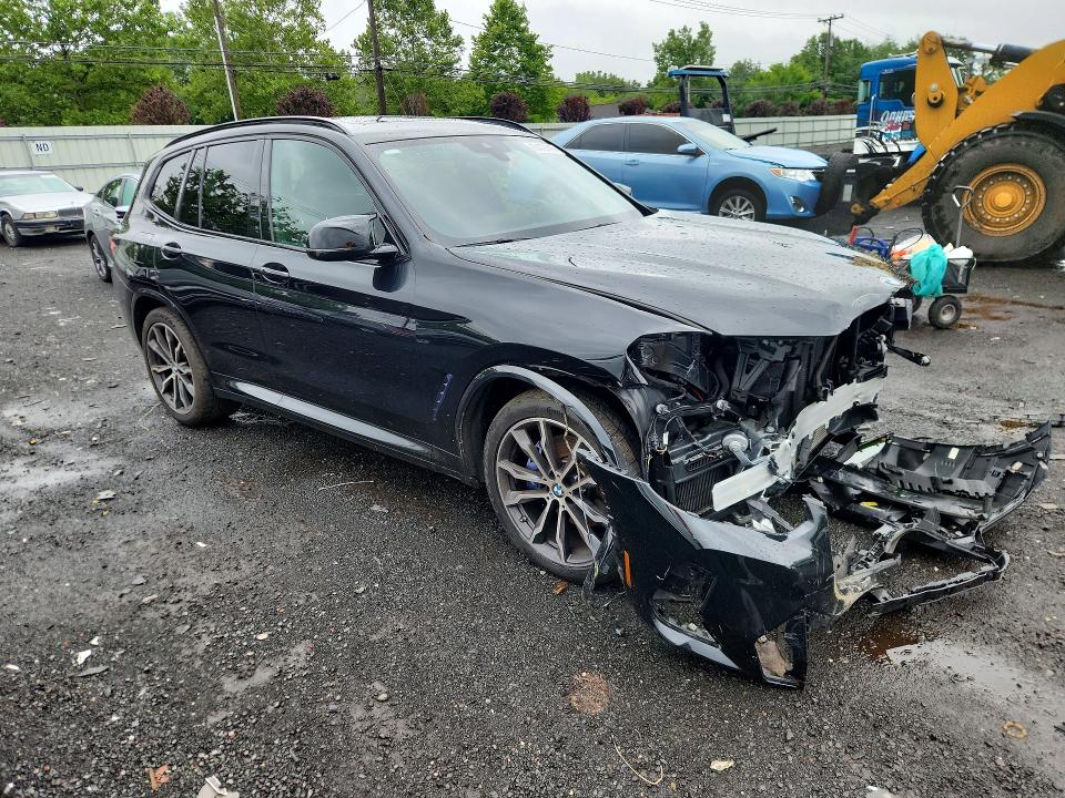 Photo 4 from auction – 2022 BMW X3 with VIN 5UX83DP05N9K19111