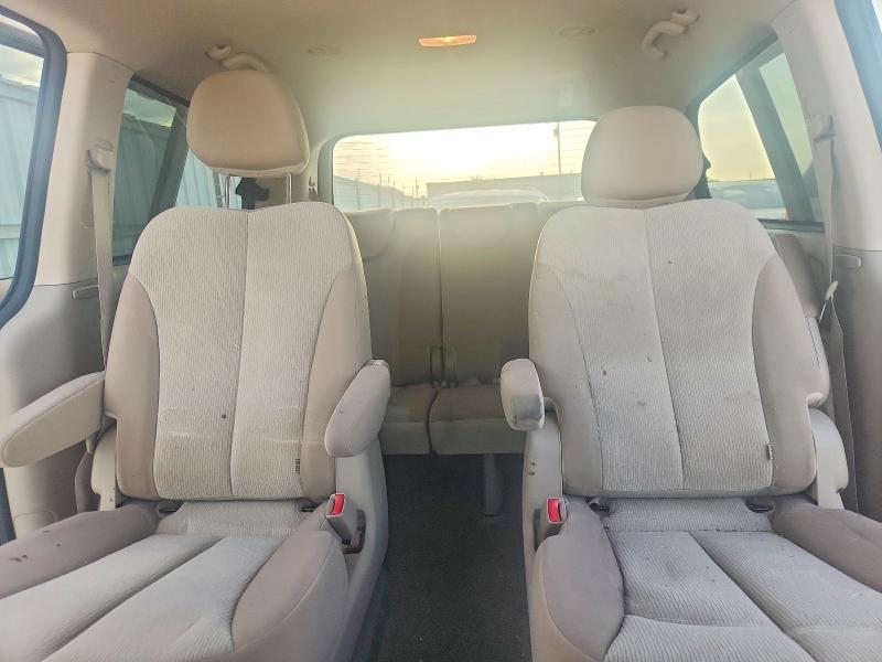 Photo 10 from auction – 2012 KIA SEDONA with VIN KNDMG4C79C6495569
