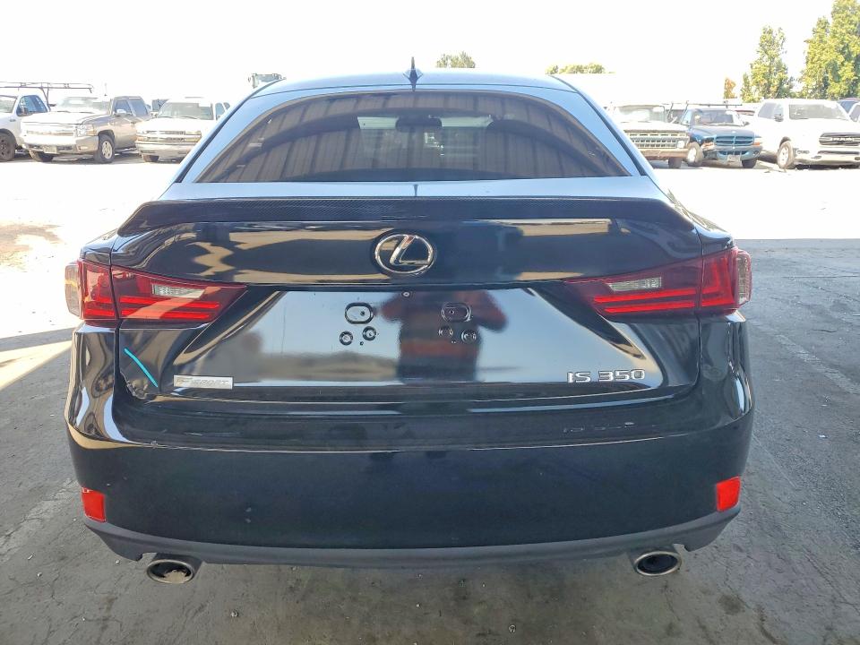 Photo 6 from auction – 2015 LEXUS IS with VIN JTHBE1D29F5021516