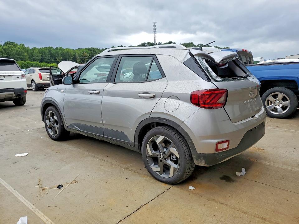 Photo 2 from auction – 2026 HYUNDAI VENUE with VIN KMHRC8A3XTU479672
