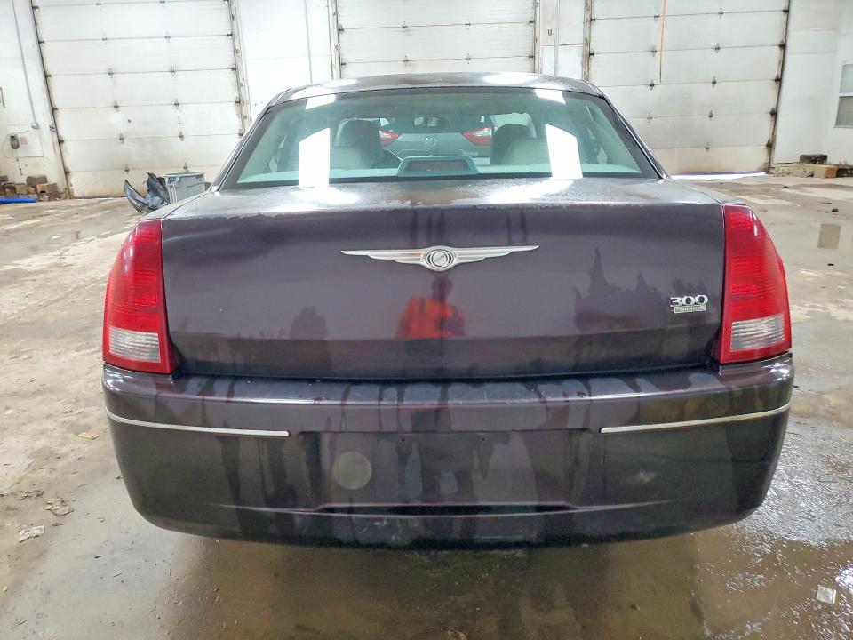 Photo 6 from auction – 2005 CHRYSLER 300 with VIN 2C3JA53G15H106262