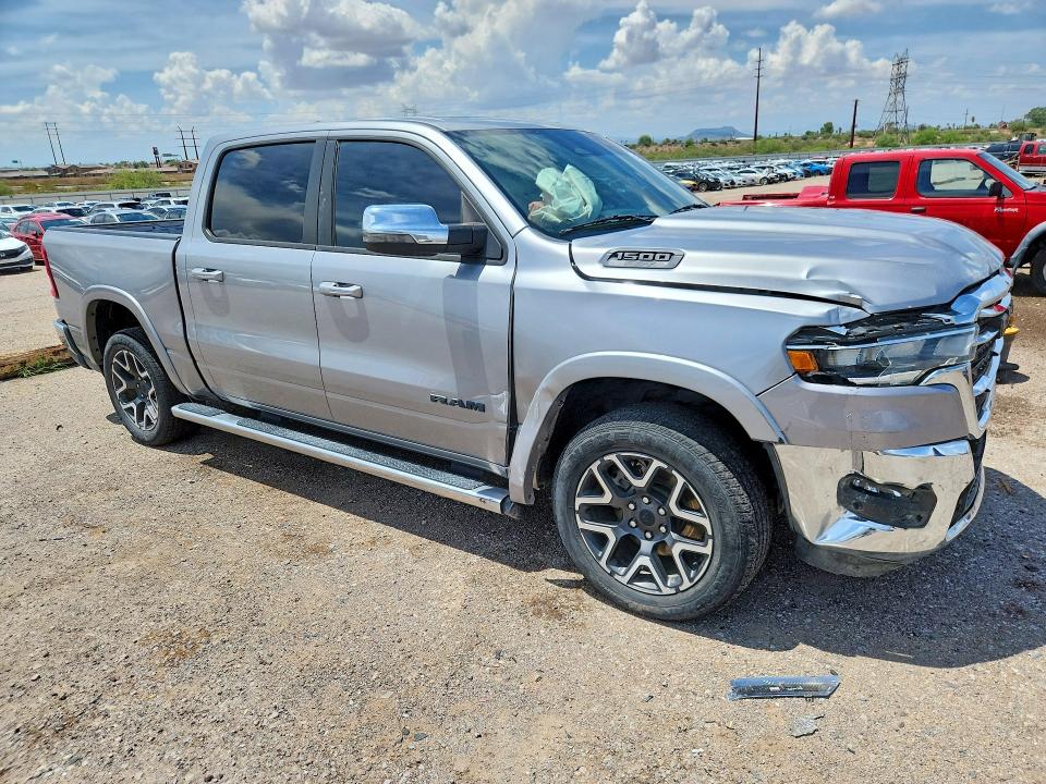 Foto 4 de la subasta – 2025 RAM 1500 con VIN 1C6SRFJP3SN511129