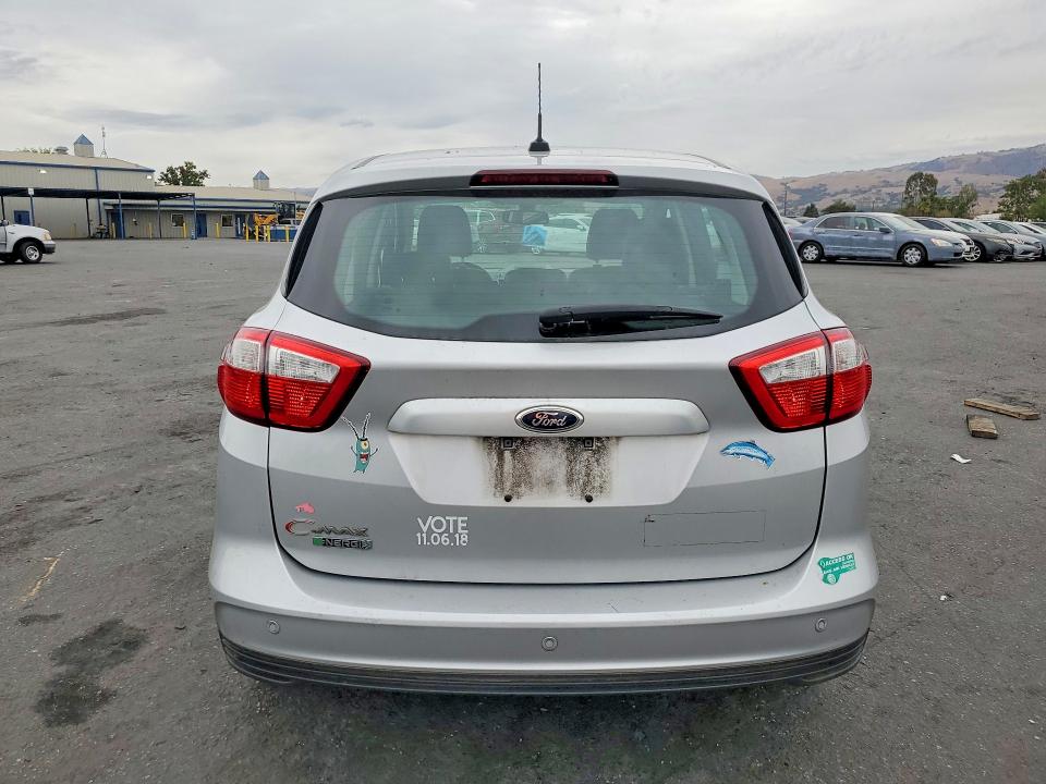Photo 6 from auction – 2015 FORD C-MAX with VIN 1FADP5CUXFL110303