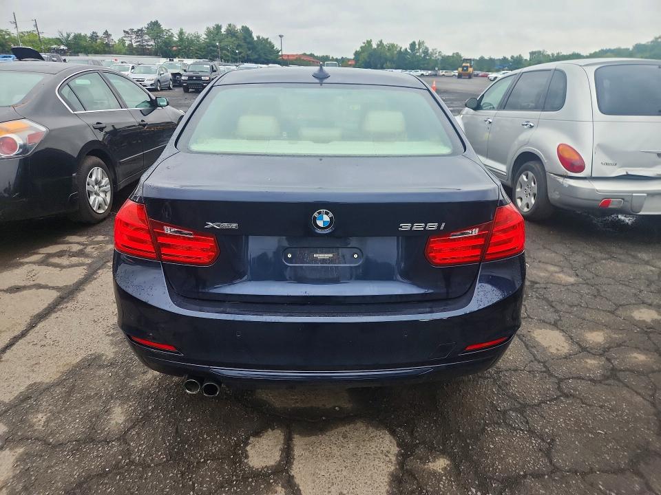 Photo 6 from auction – 2015 BMW 328 with VIN WBA3B5C57FP653238