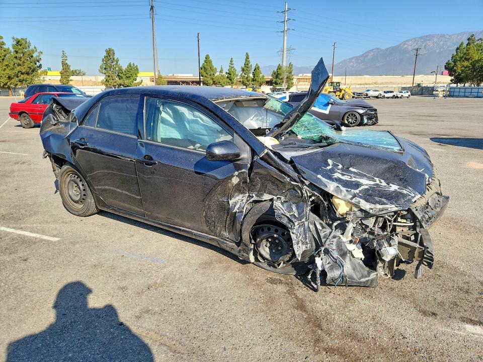 Photo 4 from auction – 2013 TOYOTA COROLLA with VIN 5YFBU4EE5DP224272