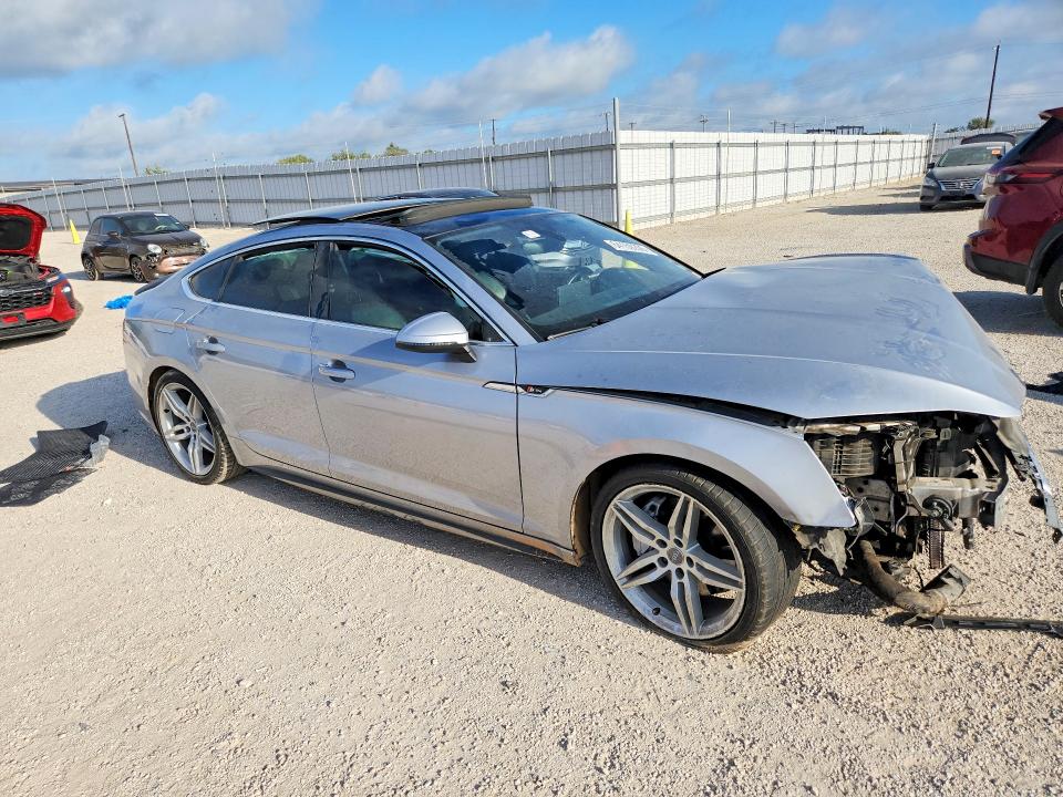 Zdjęcie 4 z aukcji – 2019 AUDI A5 z VIN WAUENCF52KA008445