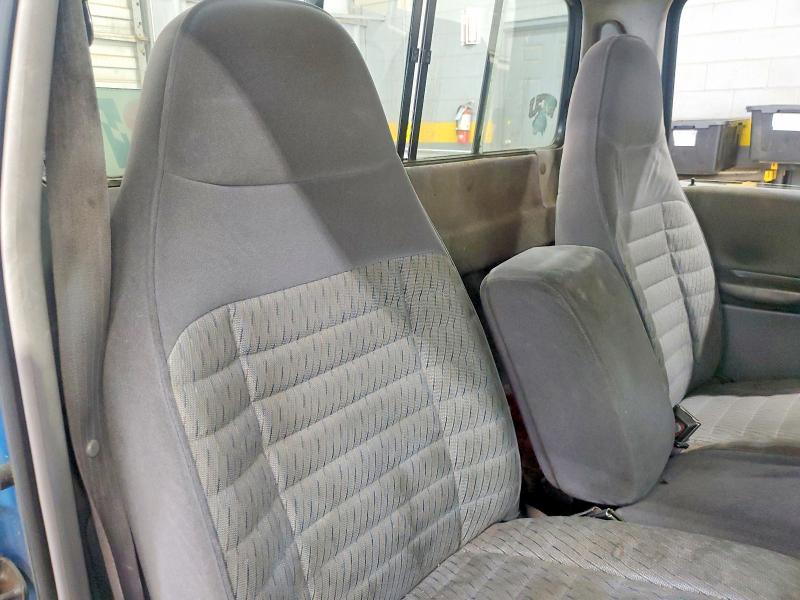 Photo 10 from auction – 1994 FORD RANGER with VIN 1FTCR10A2RUA23092