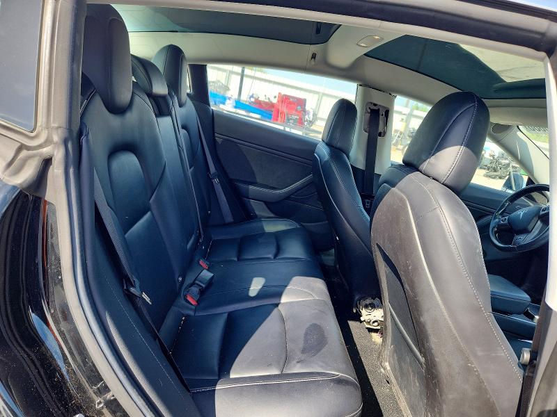 Zdjęcie 10 z aukcji – 2018 TESLA MODEL 3 z VIN 5YJ3E1EA4JF034371