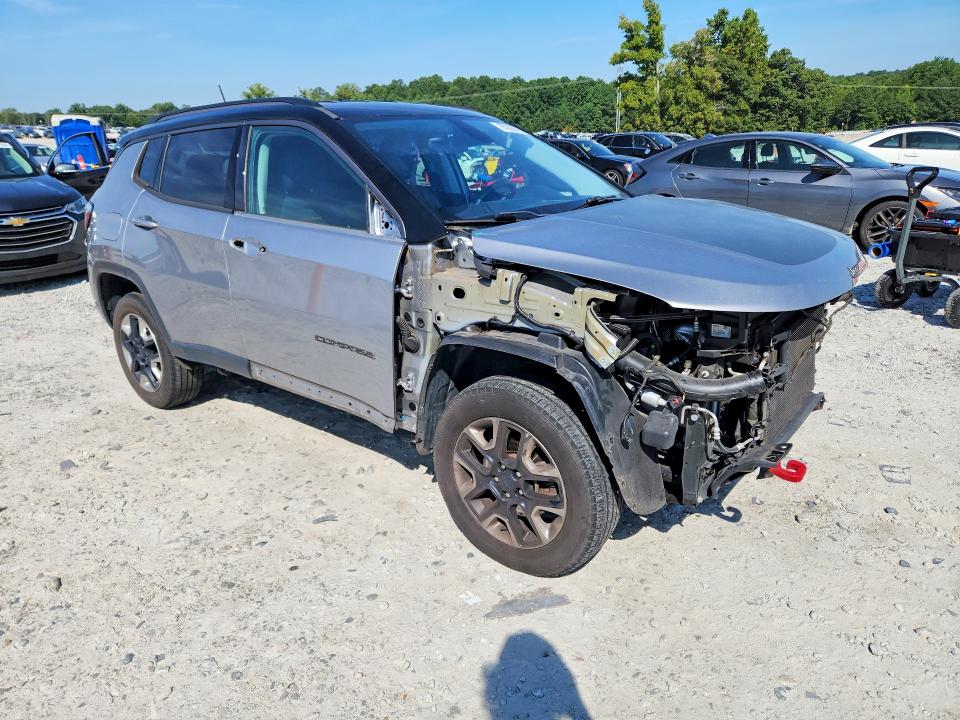 Photo 4 from auction – 2018 JEEP COMPASS with VIN 3C4NJDDB4JT199032