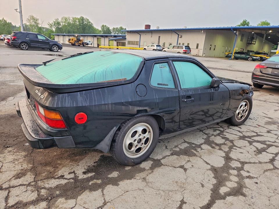 Photo 3 from auction – 1987 PORSCHE 924 with VIN WP0AA092XHN450212